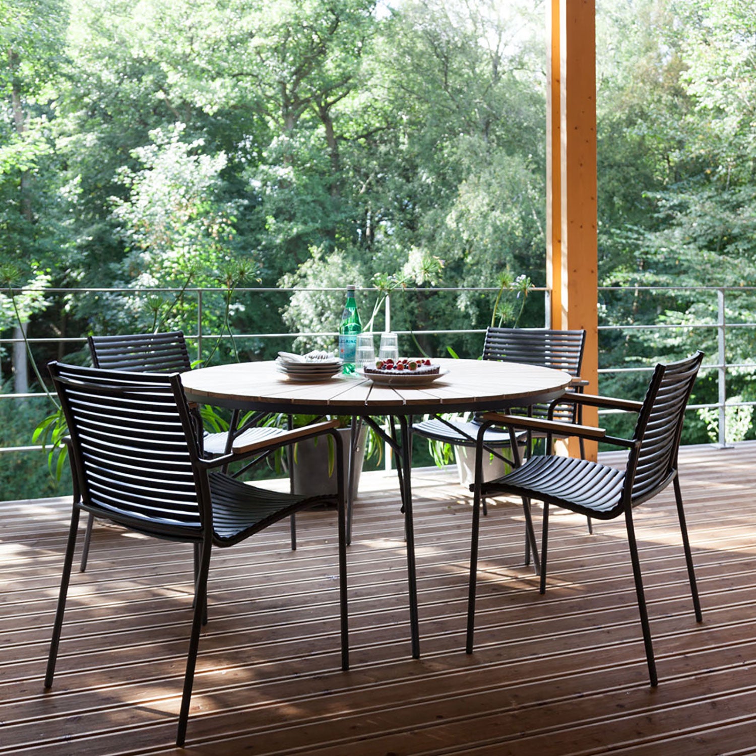 Hard & Ellen Gartentisch 110 cm anthrazit/teak