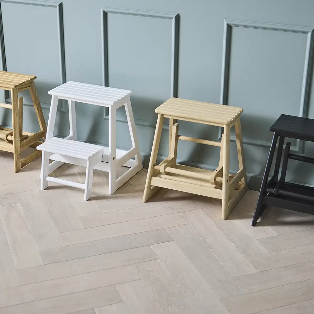 Schuppenhirsch-Palette Bambus