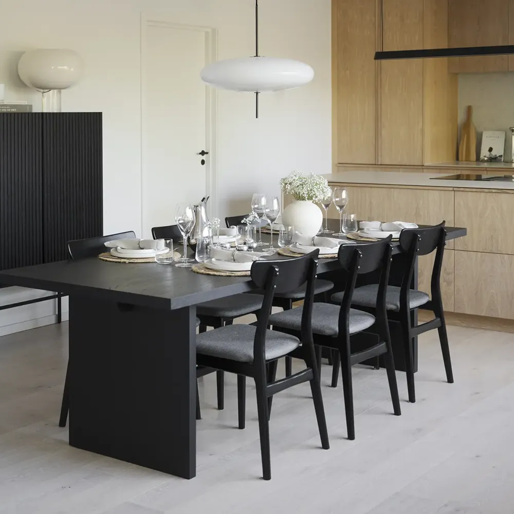 Emmett Esstisch 240 svart ask