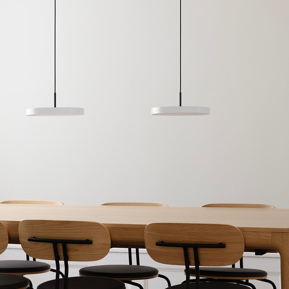 Asteria Mini-Pendelleuchte, Ø 31 cm Pearl White/schwarz