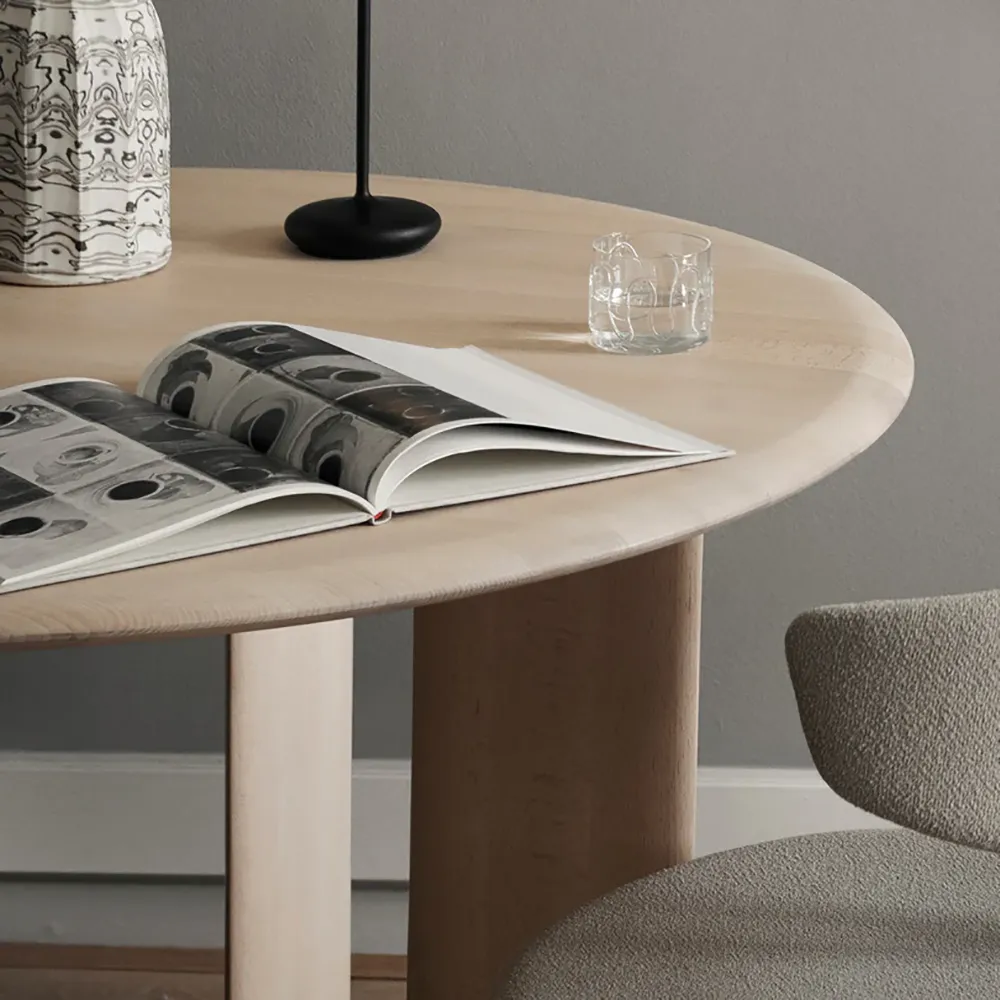 Bevel Esstisch Ø117 cm - White Oiled Beech