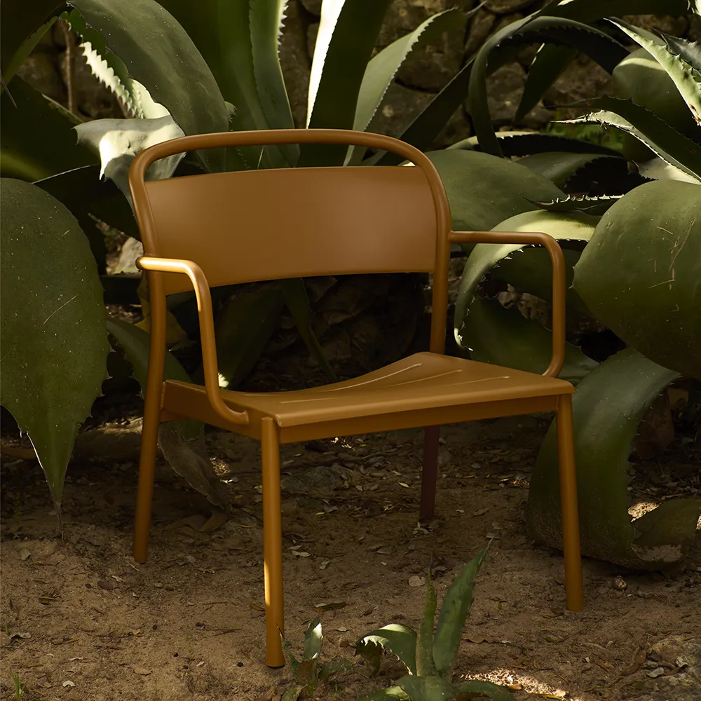 Linear Steel Sessel Pale Blue 