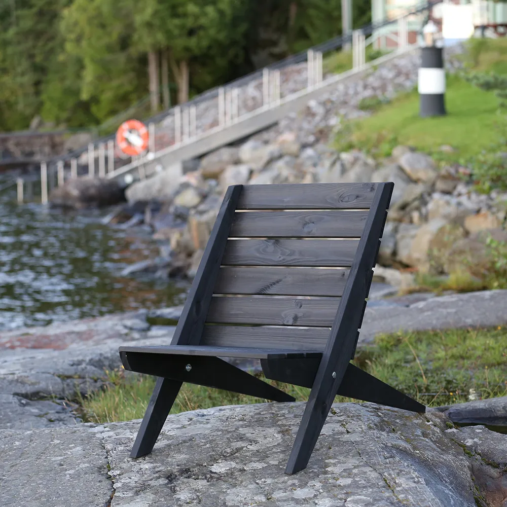 Granny chair Kiefer schwarz geölt