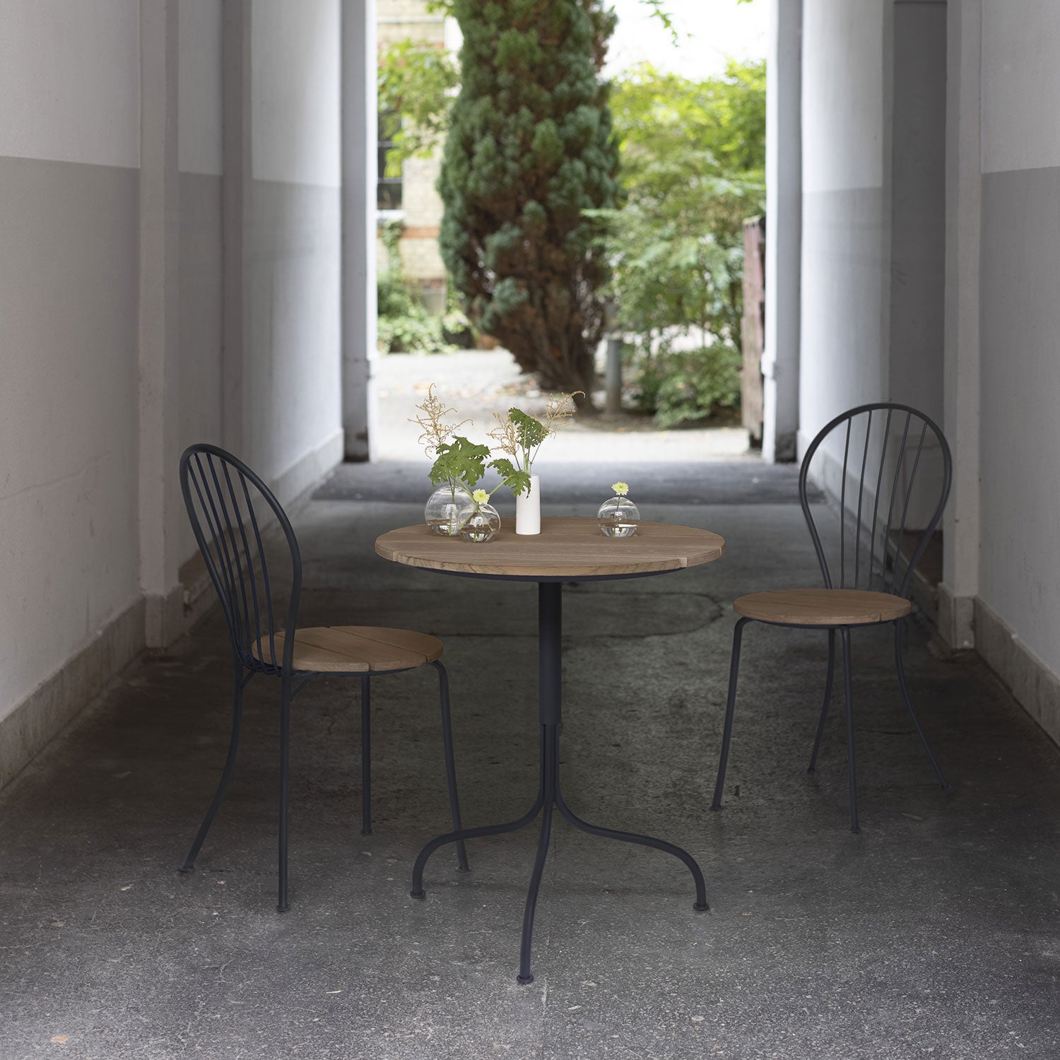 Akleja Stuhl teak/grau Grythyttan