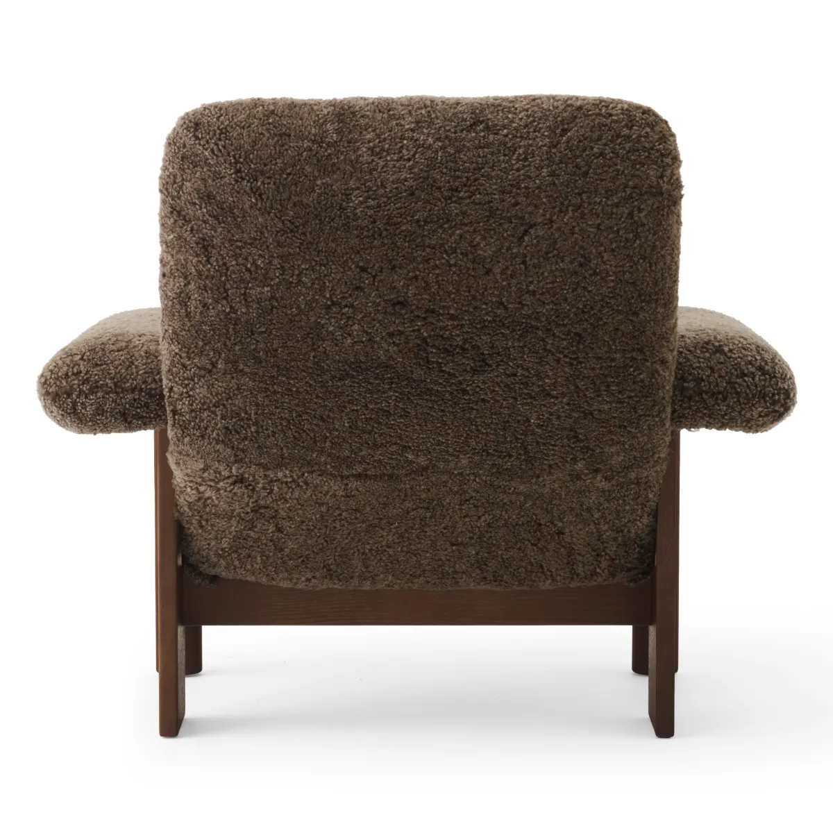 Brasilia Loungesessel Vollgepolstert Hohe Rückenlehne Vierbeingestell Massiv Dunkel Gebeizte Eiche Sheepskin Nevotex Root