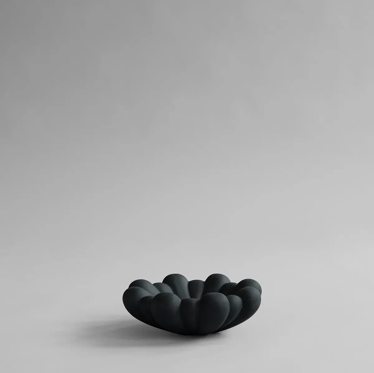 Handgefertigte Dekoschale Bloom Black Ø 28,5 cm